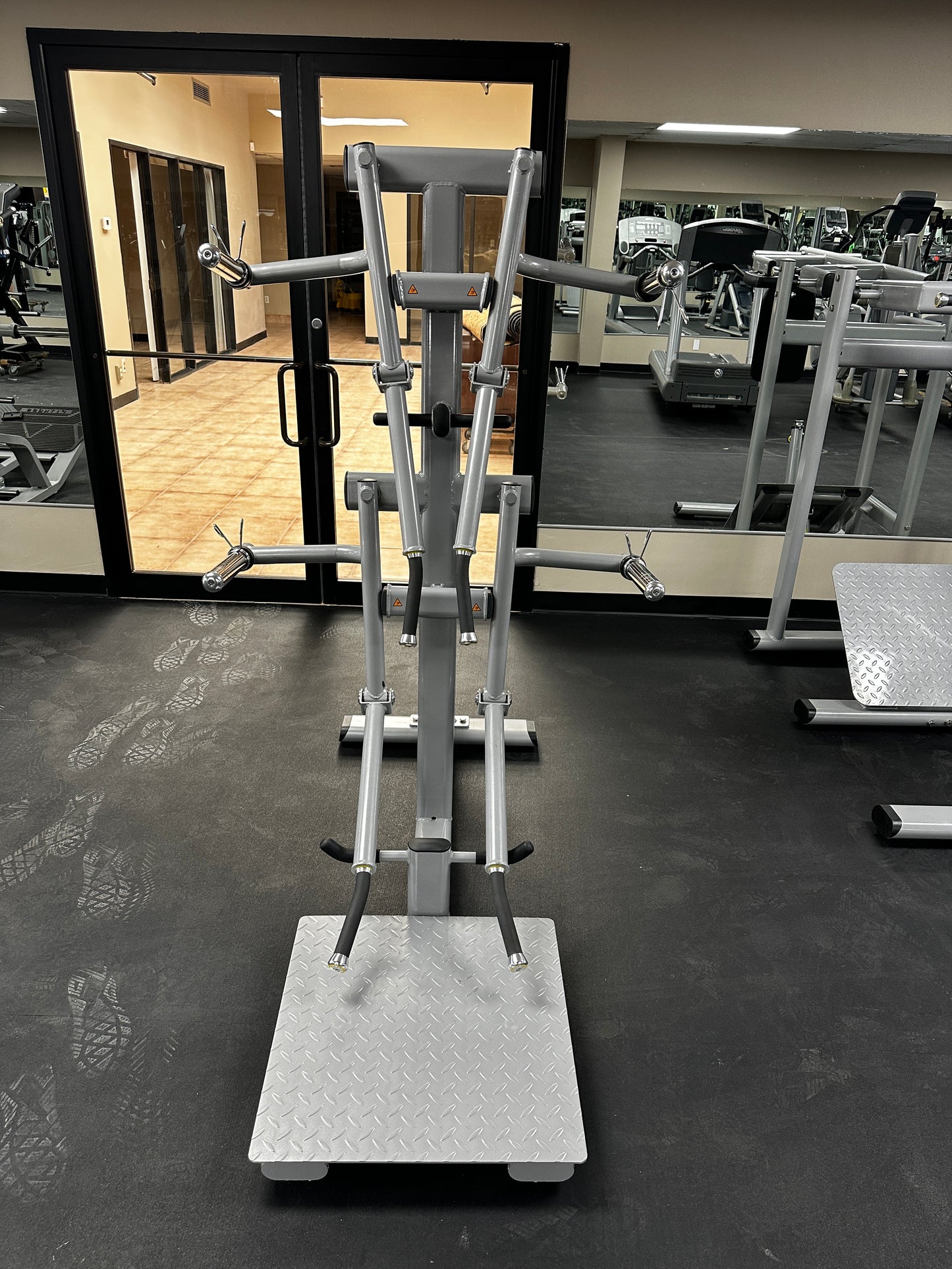Plate Loaded Lat Raise/ Rear Delt Raise